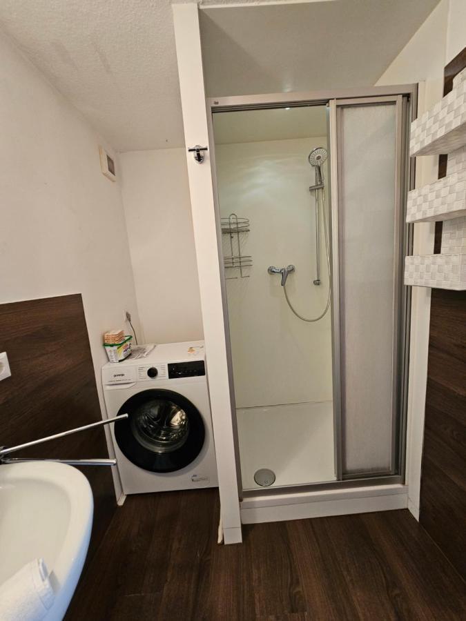 B76, Lauterach, Vorarlberg Apartments Dış mekan fotoğraf