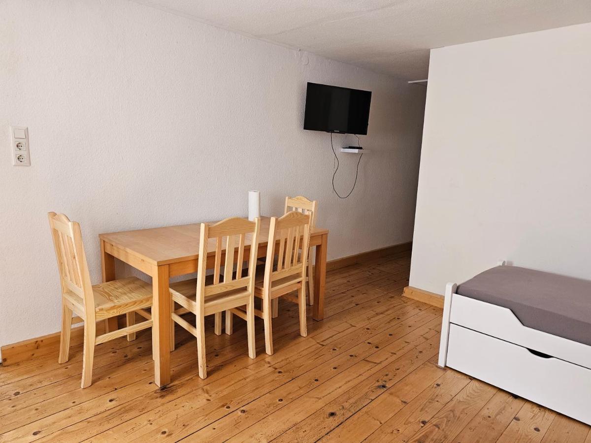 B76, Lauterach, Vorarlberg Apartments Dış mekan fotoğraf